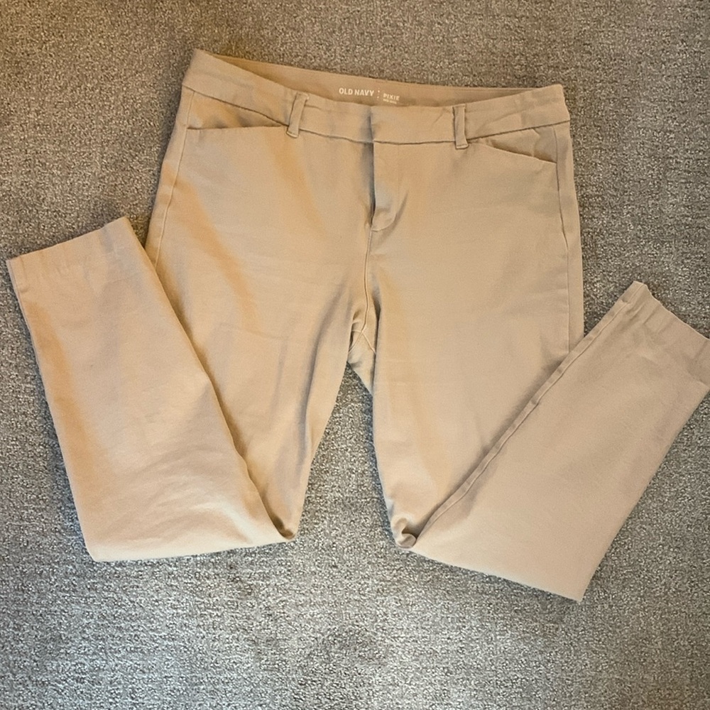 Old navy khaki pants pixie mid rise